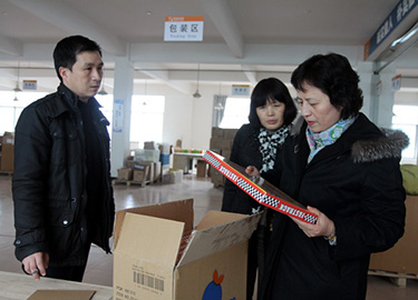 國(guó)家質(zhì)檢總局考核驗(yàn)收專家組抽取浙江新云木業(yè)集團(tuán)有限公司進(jìn)行核查驗(yàn)證